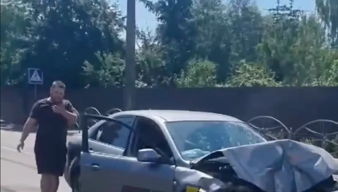 У Луцьку – страшна аварія: легковик влетів у тролейбус (відео)