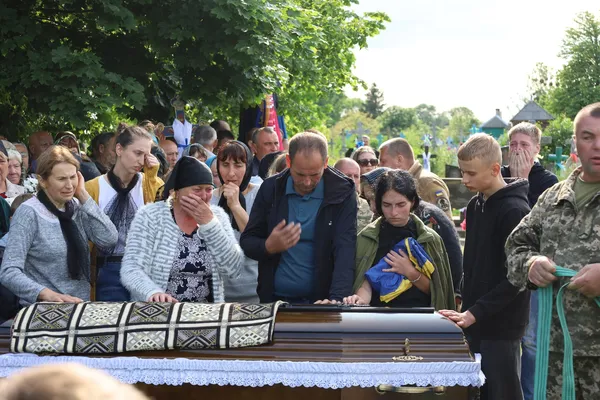 На Волині попрощалися з 20-річним Героєм Назаром Матейчуком (фото)