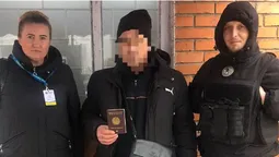На Волині зловили нелегального торговця прянощами з Узбекистану (фото)