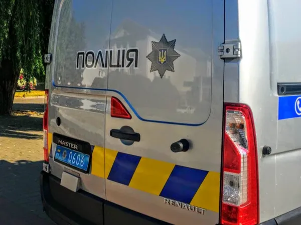 Центральну площу Луцька «перекрили» два десятки поліцейських авто
