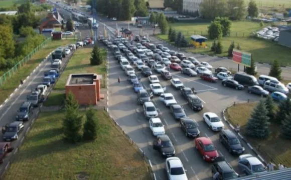 Чи зникнуть черги на кордоні