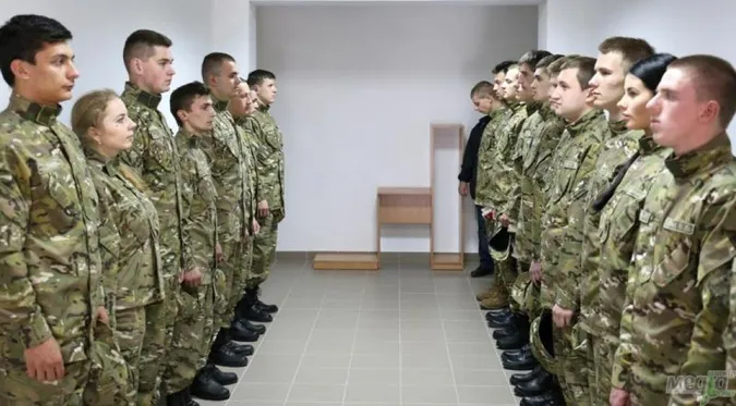 Старшокласники проходитимуть початкову загальновійськову підготовку