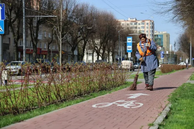 На вулицях Луцька з'явиться маса людей в жилетах: що відбувається