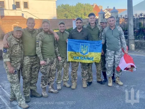 Волинський військовий три роки приховував від матері, що він на фронті (фото)