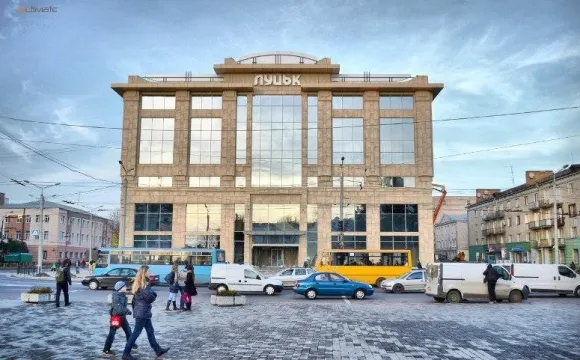 У ЦУМі та готелі «Україна» виявили порушення правил пожежної безпеки