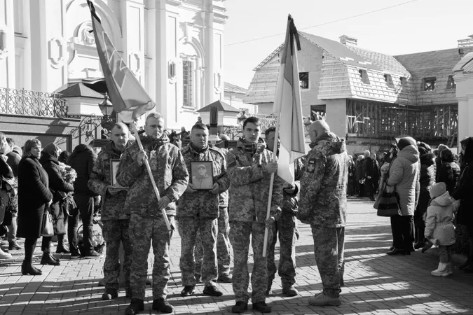 У Луцьку прощались одразу з трьома полеглими Героями (фото)