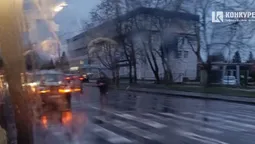 Ранкова аварія у Луцьку: машині розтрощило передок (фото)