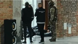 Колишній банківський працівник «відкрив» у Луцьку шахрайський кол-центр (фото)