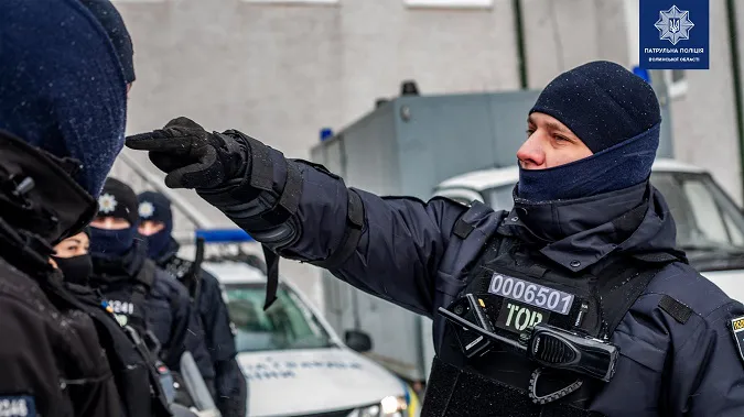 Сніг не завадив: у Луцьку «силовики» влаштували спільні навчання (фото)