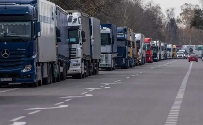 Протести польських перевізників гальмує необхідну волонтерську допомогу для ЗСУ, – Reuters