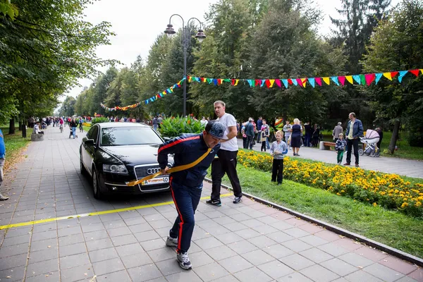 «ТатоФест»: як у Луцьку минув фестиваль справжніх татусів (фото)