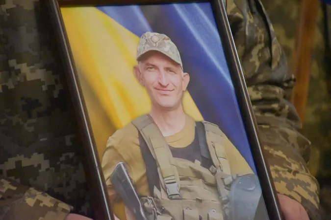 Луцьк попрощався із загиблим на Донеччині Олександром Кравчуком (фото)