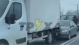 Ефект доміно: під Луцьком стукнулись чотири авто (відео)