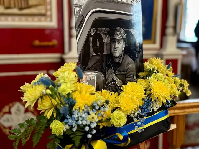 На Волині попрощалися із загиблим воїном Сергієм Хомою (фото)