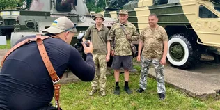 «Щоб показати красу сильних людей»: у Луцьку влаштували фотосесію для ветеранів (фото, відео)