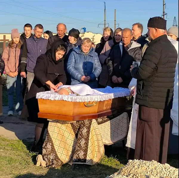 У Рожищі попрощалися з бойовим медиком Юрієм Шевчуком (фото)