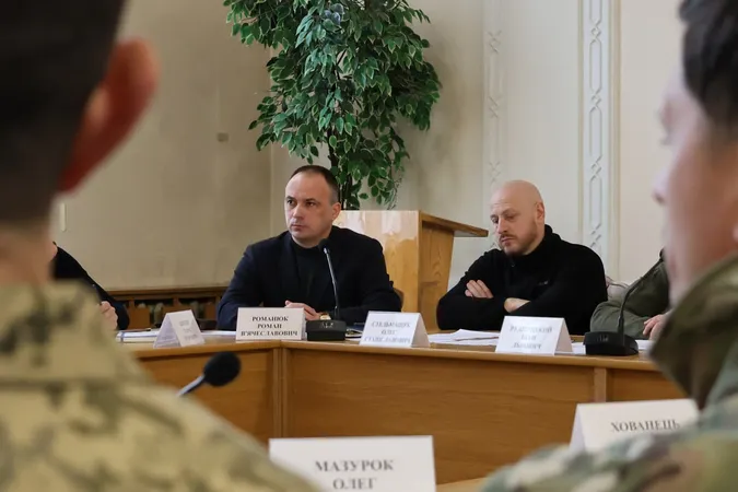 Рудницький провів «оперативку» у Волинській ОВА: про що говорили (фото)