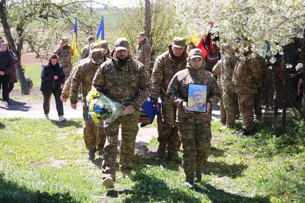 На Волині попрощалися із Героєм Василем Фаринюком (фото)