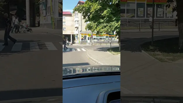 Невидимки: луцькі водії нарікають на дорожні знаки (фото, відео)