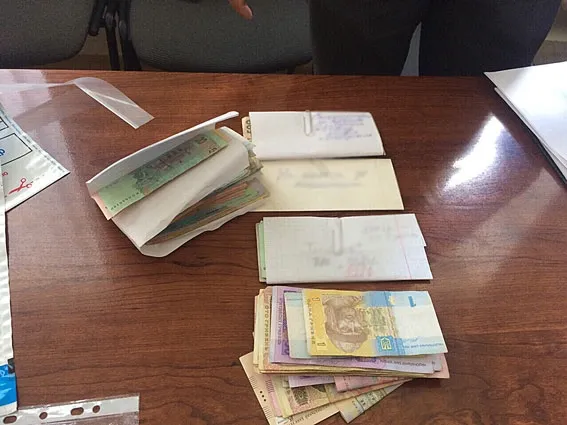 Директорка луцького коледжу вимагала в абітурієнта хабар