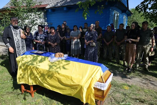 На Волині провели в останню путь полеглого на Сумщині воїна Сергія Конончука (фото)