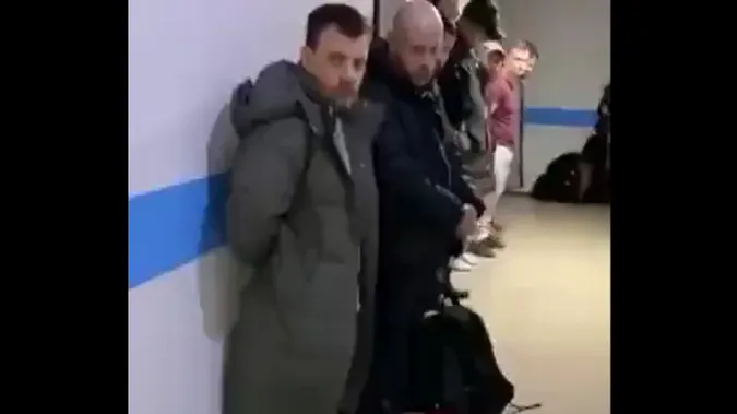 Син та онук Софії Ротару намагалися втекти з України в розпал війни, – ЗМІ