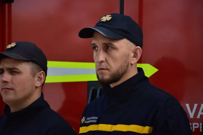 Волинські піротехніки поїхали розміновувати Донеччину (фото)