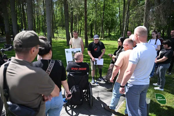 На Волині створюють перше в Україні безбар'єрне місце відпочинку в лісі (фото)