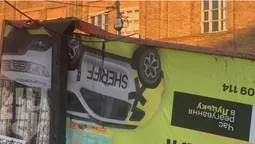 Повідомили деталі падіння білборда у Луцьку (фото, відео)