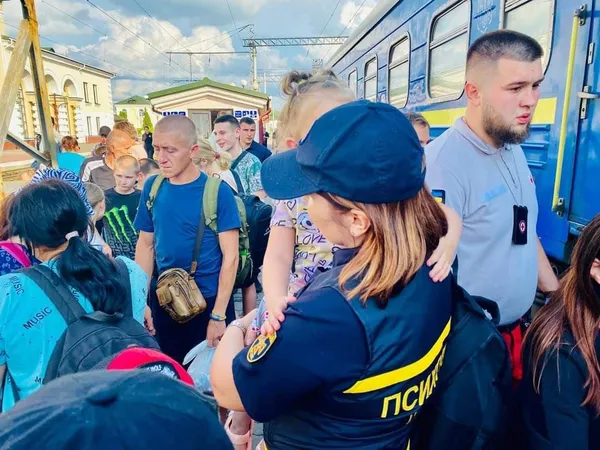 На Волинь прибув другий евакуаційний потяг з Харківської області (фото)
