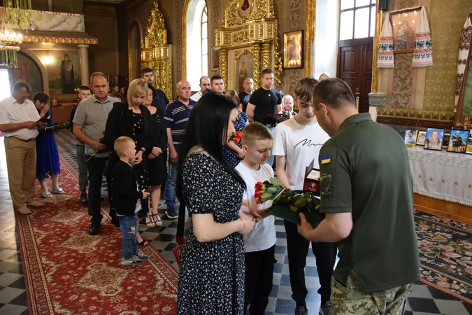 У Луцьку ордени загиблих прикордонників передали їхнім рідним (фото)