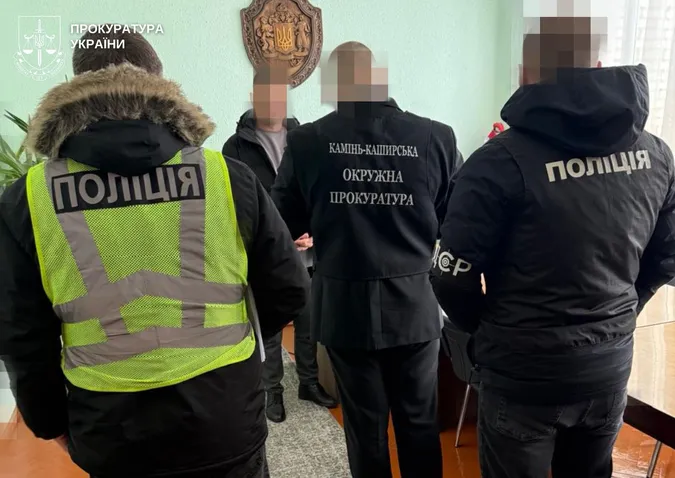 Волинські депутати розкрадали кошти для укриттів шкіл та ремонту лікарень (фото)