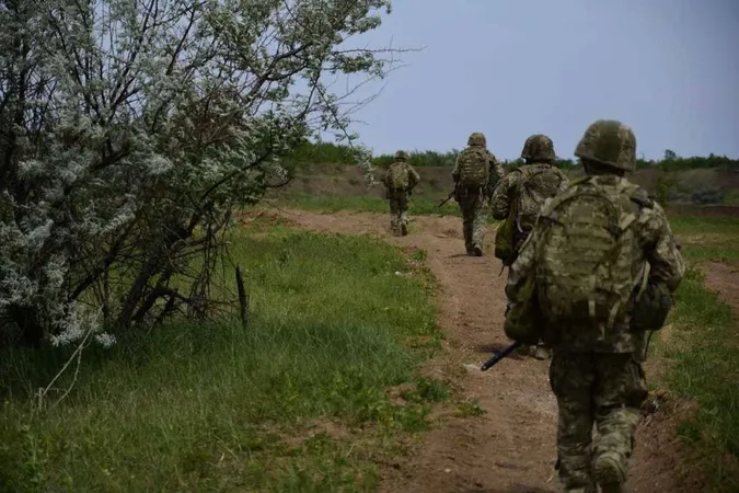 Близько 500 080 окупантів, 12 929 артсистем, 7650 танків: втрати ворога на 25 травня