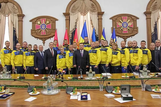«Нескорена» волинянка отримала цінний подарунок від міністра оборони  (фото)