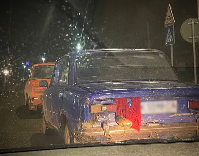 На Волині водій без прав на «жигулі» тягнув «жигуль» з водієм без прав