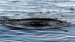 На Волині церковні дзвони пішли під воду – озеро стало святим (фото)