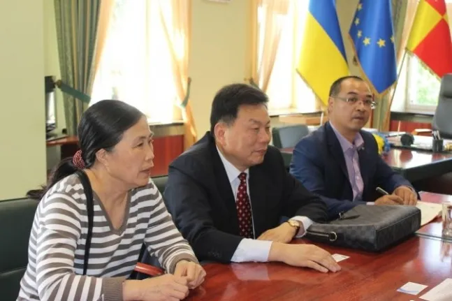 Китайським інвесторам пропонуватимуть приміщення під виробництво у Луцьку
