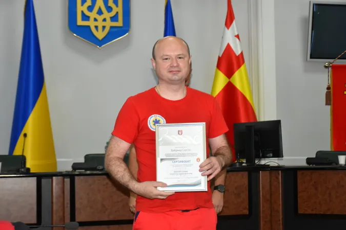 У Луцьку похвалили медиків, рятувальників та нацгвардійців за ліквідацію обстрілу 6 червня