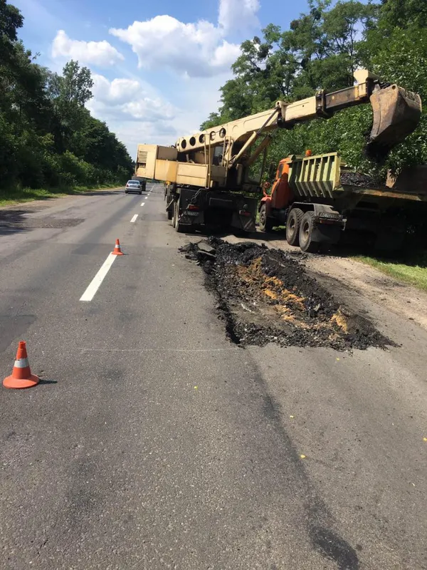 Показали, як нині на Волині ремонтують дороги (фото)