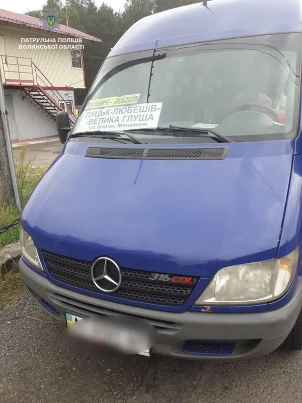 Волинські патрульні виявили 91 несправний автобус