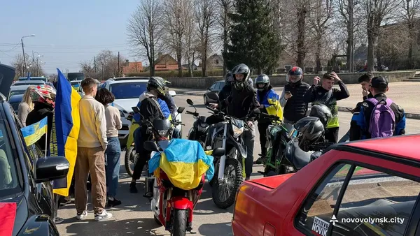 На Волині відбувся автопробіг на підтримку наших Захисників (фото)