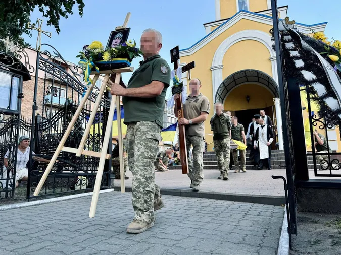 У Нововолинську попрощалися із захисником Михайлом Лисом (фото)