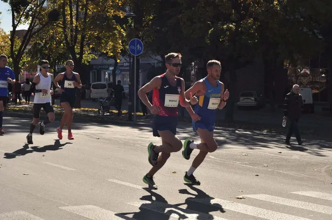 Марафонець із Волині здобув «срібну» нагороду Чемпіонату України (відео)