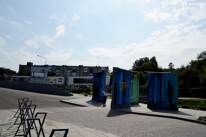 Міфи, що можуть бути реальністю: у Луцьку оновили відому вуличну галерею (фото)