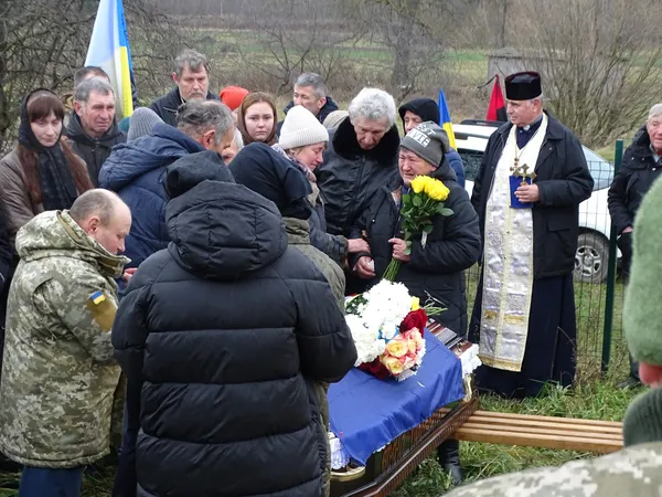 Назавжди 20: на Волині попрощалися із юним дронарем Станіславом Столяруком (фото)