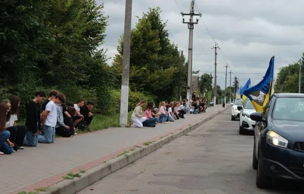 У Борохові попрощалися із 35-річним захисником Юрієм Гімолем (фото)