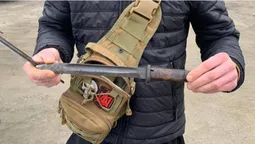 На Волині колишній військовослужбовець хотів продати холодну зброю (фото)