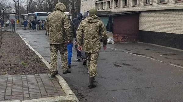 На Волині чоловіки-переселенці не хочуть ставати на військовий облік