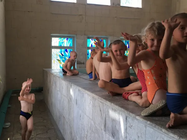 Як на Волині відкривали басейн для діток (фото)
