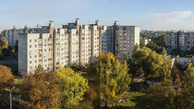 В Україні є міста, де можна зняти «двушку» за ціною однокімнатної: чи є Луцьк у переліку